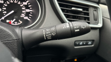 Nissan Qashqai 1.2 DiG-T N-Connecta 5dr Petrol Hatchback